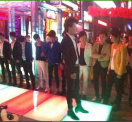 泰兴深圳夜总会伴游模特雇用(深圳KTV模特雇用)