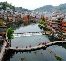 泰兴长沙旅游攻略(长沙旅游攻略景点必去二日游)