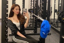泰兴我是一名瑜伽锻练外加兼职模特(我是一名瑜伽锻练外加兼职模特小说)