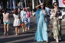 泰兴上海商务伴游男雇用(上海雇用高端伴游一天20万)