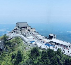 泰兴湖南旅游攻略(武汉到湖南旅游攻略)
