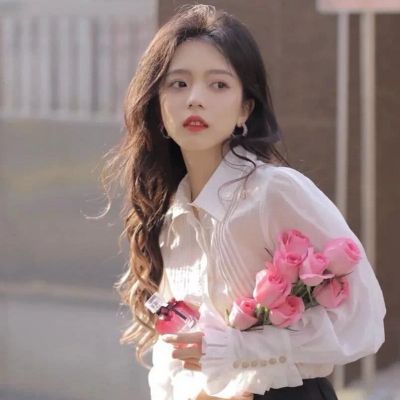 泰兴想要应聘去伴游公司上班，但是却不晓得该怎么做