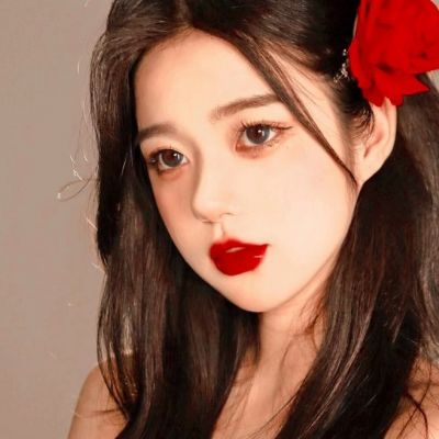 泰兴结识新伴侣，一同摸索世界，测验考试伴游交友