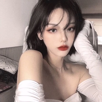 泰兴伴游女生李幻极的资料