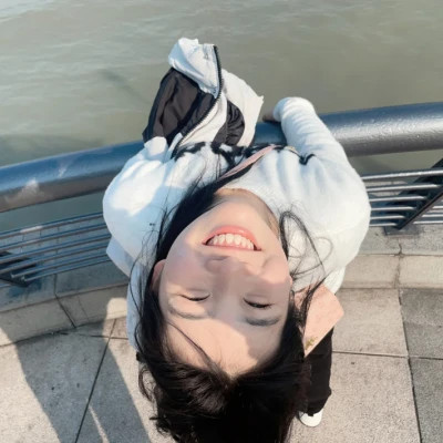 泰兴伴游女生李琳洁的资料