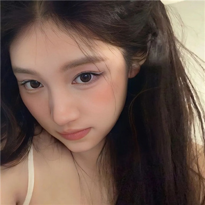 泰兴伴游女生张末薇的资料
