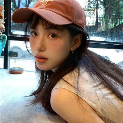 泰兴伴游女生杨梦研的资料