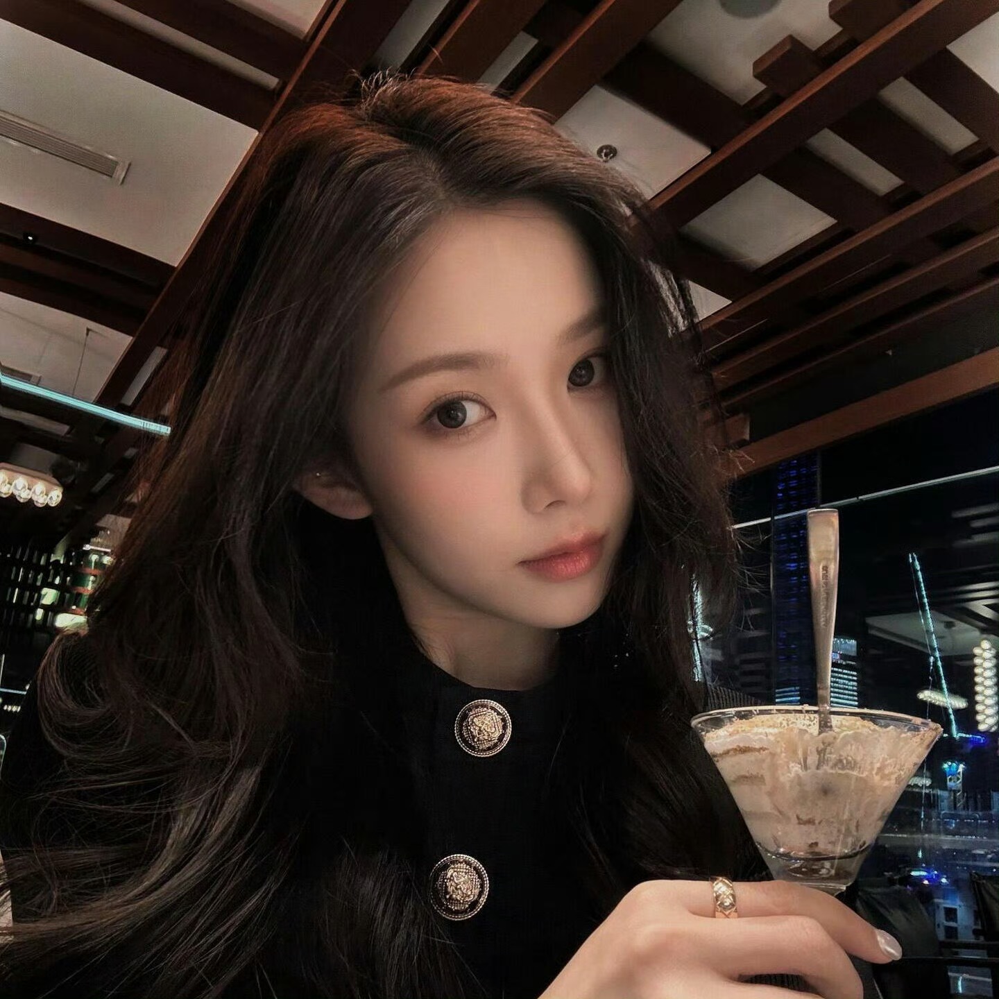 泰兴伴游女生周晓雯的资料