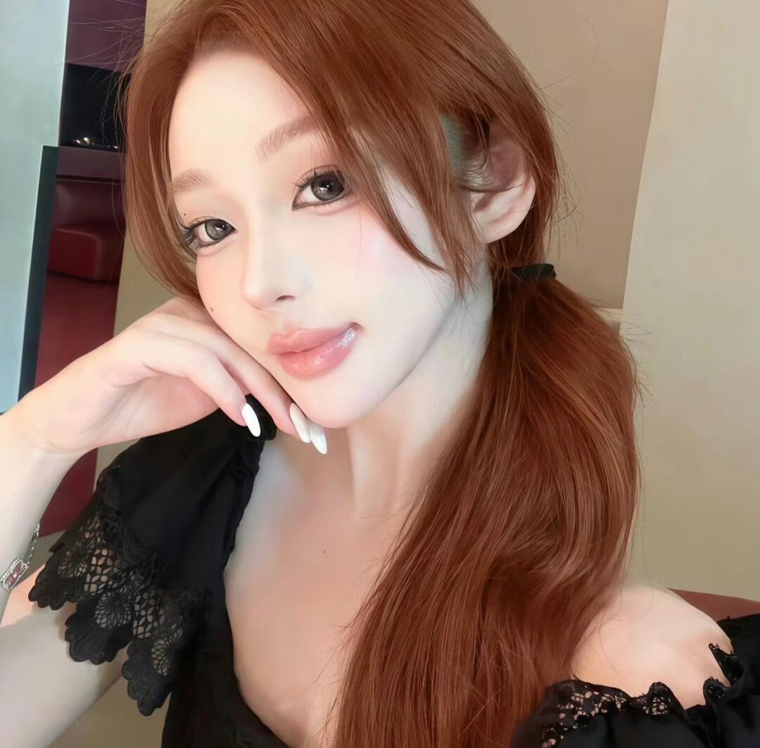 泰兴伴游女生 | Victoria LiLI的资料